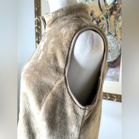 Kim Rogers Faux Fur Vest Petite Small - Picture 4 of 9